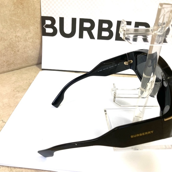 New Burberry Brooke BE4353 Black Shield sunglasses. No case - Picture 7 of 14